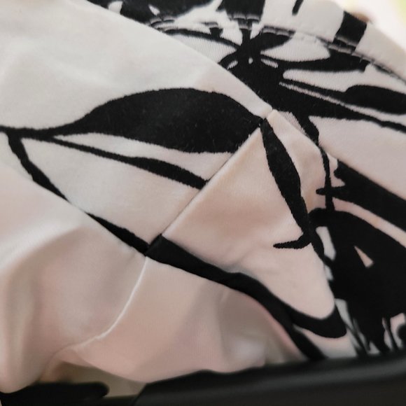 Mario Serrani Black and White Floral Blazer US 6 - Picture 10 of 10